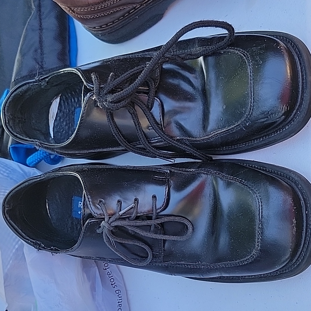 Mens dress shoes